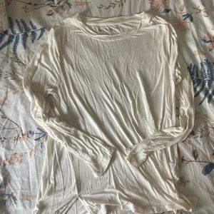 Wallflower white long sleeve tee size large